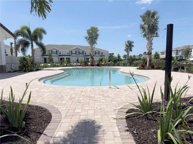 17428 Crescent Moon Loop, Townhouse with 3 bedrooms, 3 bathrooms and null parking in BRADENTON FL | Image 16