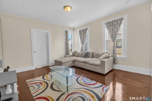 766 George St, New Haven, CT, 06511-5129 | Card Image