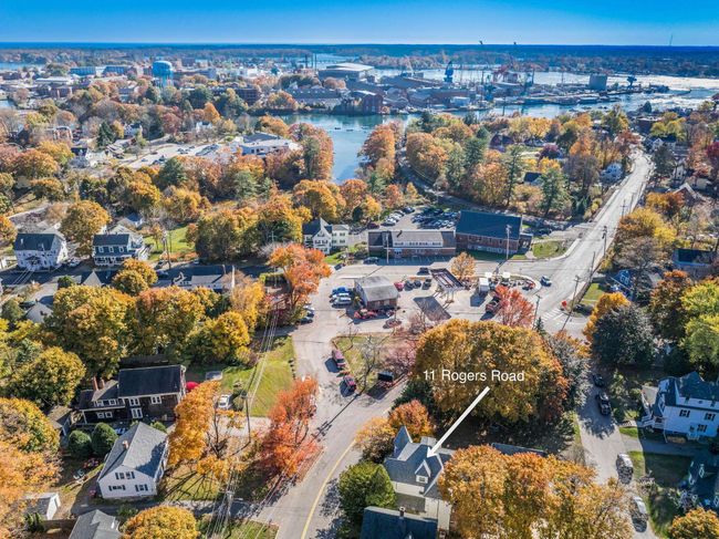 11 Rogers Rd, House other with 3 bedrooms, 3 bathrooms and null parking in Kittery ME | Image 4