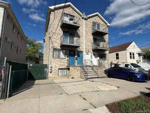262 Davis Ave, Bronx, NY, 10465-3113 | Card Image