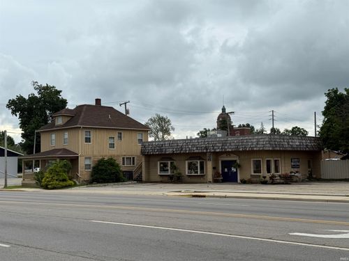 212/214 W Pike Street, Goshen, IN, 46526 | Card Image