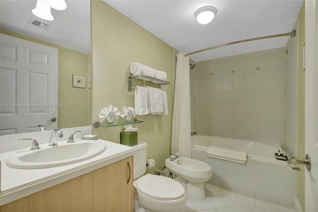 815 - 2951 S Bayshore Dr, Condo with 1 bedrooms, 1 bathrooms and null parking in Coconut Grove FL | Image 11