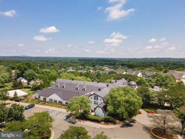 19101 Icehouse Ter, Townhouse with 3 bedrooms, 4 bathrooms and null parking in Lansdowne VA | Image 56