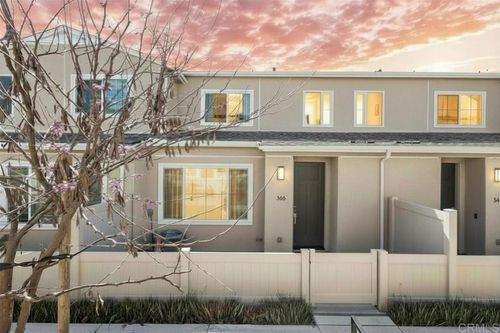 348 Sweet Pl, Fallbrook, CA, 92028-6549 | Card Image