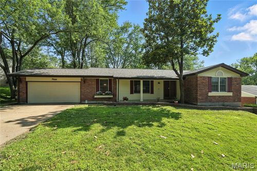 20 Hiddenbrook Dr, Black Jack, MO, 63033-4215 | Card Image