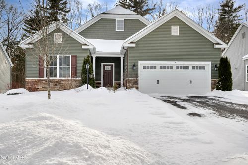 9 Linden Park Dr, Halfmoon, NY, 12065-6361 | Card Image