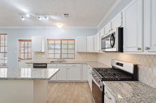 16215 Wemyss Bay Rd, Houston, TX, 77095-4904 | Card Image