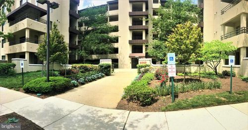 apt-110-6060 California Cir, ROCKVILLE, MD, 20852-4834 | Card Image