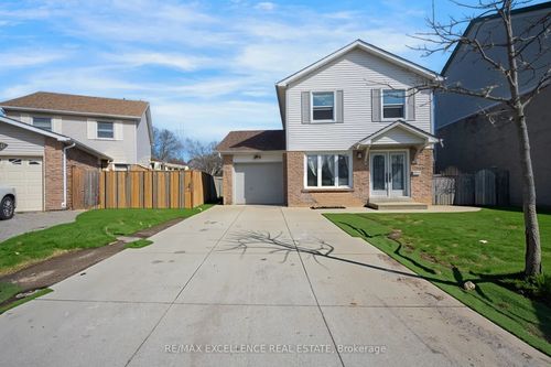48 Traverston Crt, Brampton, ON, L6Z1C9 | Card Image