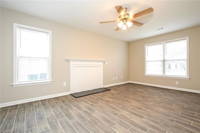 4407 Pleasant Valley Rd, House other with 3 bedrooms, 2 bathrooms and null parking in Greensboro NC | Image 9