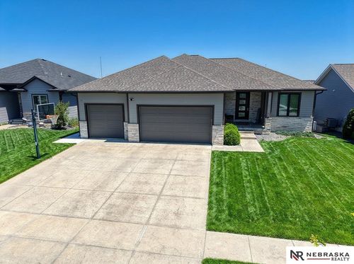 9746 S 79th St, Lincoln, NE, 68516-3864 | Card Image