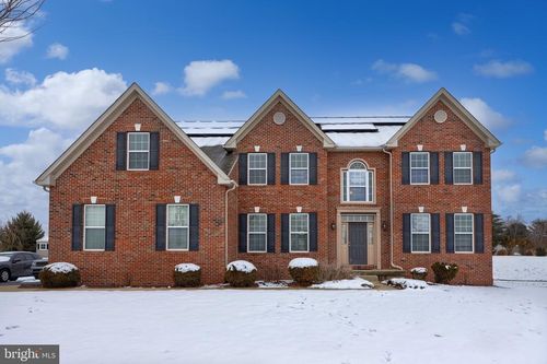 179 Meadowside Dr, DOUGLASSVILLE, PA, 19518-1337 | Card Image