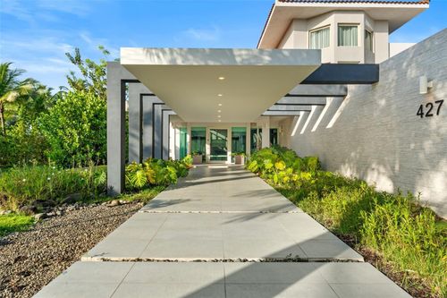 427 Dorado Bch E, Dorado, PR, 00646-2225 | Card Image