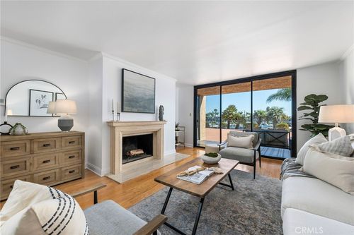 unit-104-201 Bay Shore Ave, Long Beach, CA, 90803-3537 | Card Image