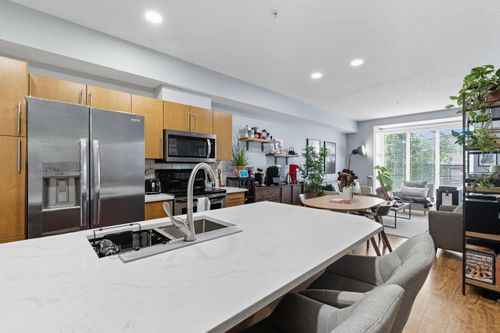 207-2307 14 Street Sw, Calgary, AB, T2T3T5 | Card Image