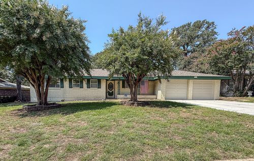 1137 Karla Dr, Hurst, TX, 76053-4432 | Card Image