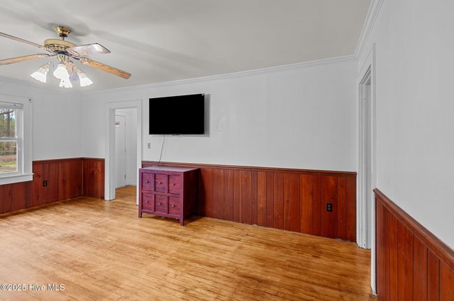 327 Nc Highway 305, House other with 3 bedrooms, 2 bathrooms and null parking in Windsor NC | Image 5