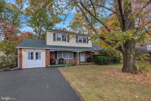 8 Lawrence Road, AUDUBON, PA, 19403 | Card Image