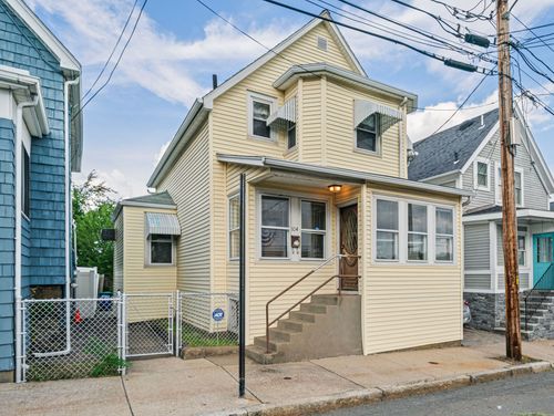 104 Fremont St, Somerville, MA, 02145-1412 | Card Image