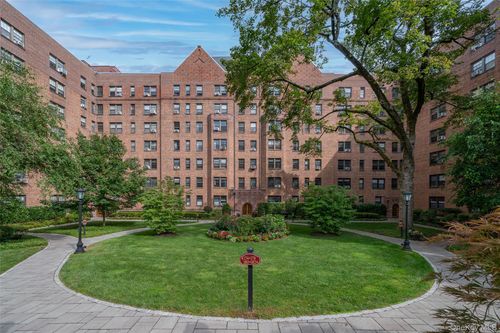 apt-2b-198 Garth Rd, Scarsdale, NY, 10583-3856 | Card Image