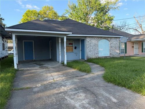 2015 Fairchild St, Baton Rouge, LA, 70807-5026 | Card Image