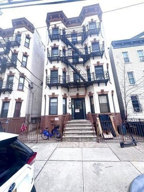 1-a-64 Tuers Ave, Jersey City, NJ, 07306-3269 | Card Image