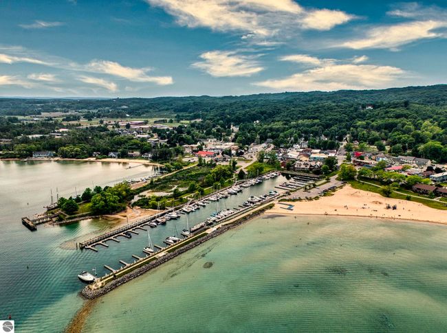 112 W Madison Ave, Home with 0 bedrooms, 0 bathrooms and null parking in Suttons Bay MI | Image 16
