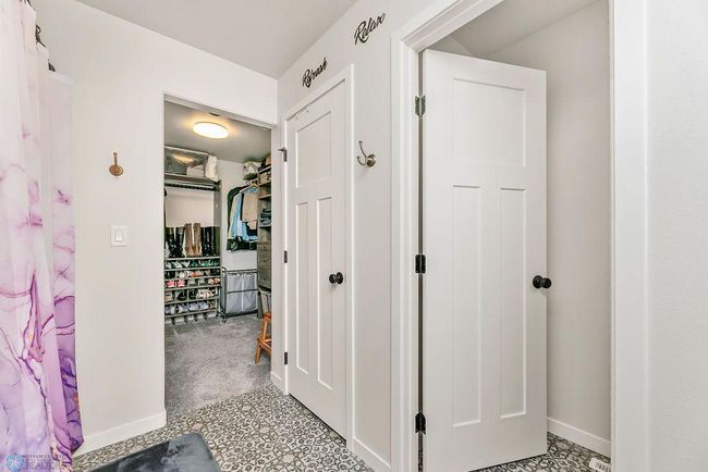 Master Bath & Closet | Image 20