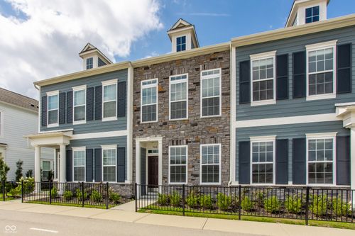 968 Kinzer Ave, Carmel, IN, 46032-3347 | Card Image