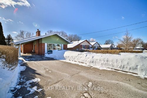 56 Gage Ave, Scarborough, ON, M1J1T8 | Card Image