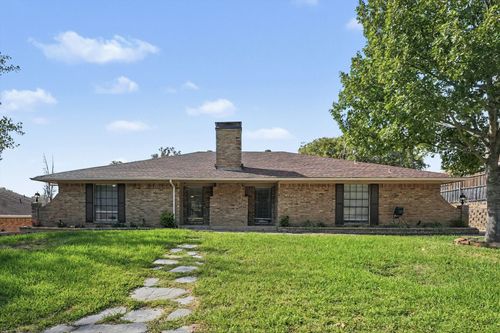 1813 E Terrace St, Grand Prairie, TX, 75050-2203 | Card Image