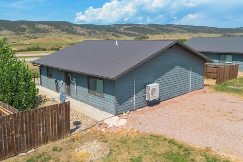 27577 Watts Ln, Hot Springs, SD, 57747-8505 | Card Image