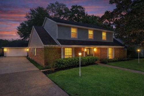 2206 Carriage Ln, La Marque, TX, 77568-5222 | Card Image