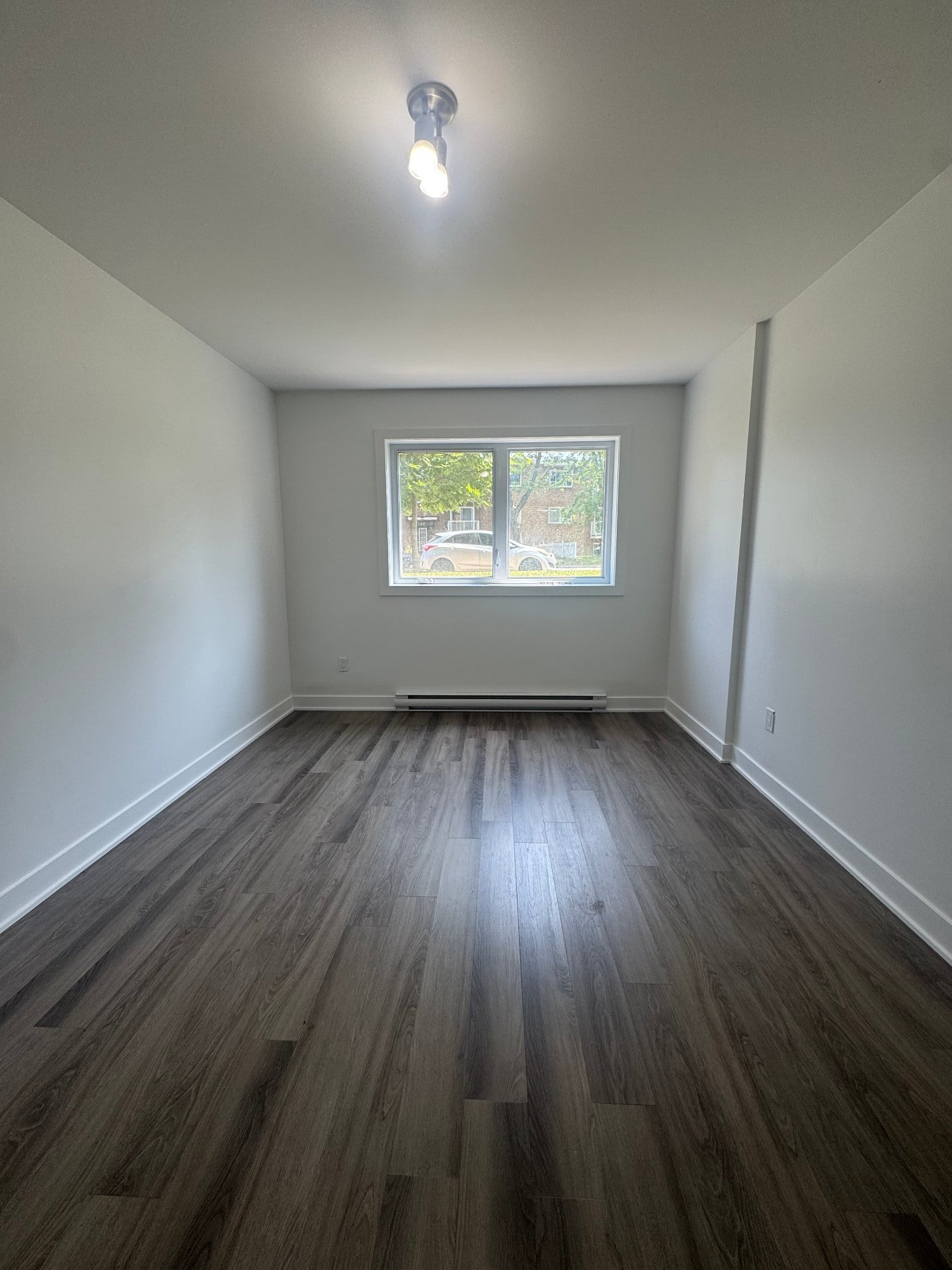 Residential Lease in Longueuil (Le Vieux-Longueuil) 4