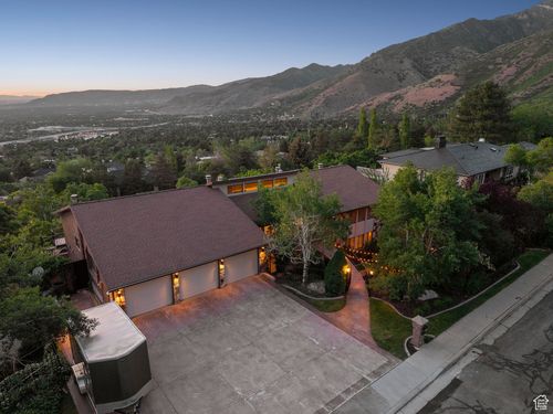 4484 S Parkview Dr, Salt Lake City, UT, 84124-3904 | Card Image