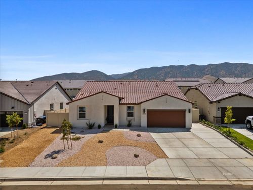 212 Artina Ct, Tehachapi, CA, 93561-2488 | Card Image