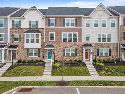 505 Captain Lee Boss Wy, Townhouse with 3 bedrooms, 2 bathrooms and 2 parking in Cranberry Twp PA | Image 1