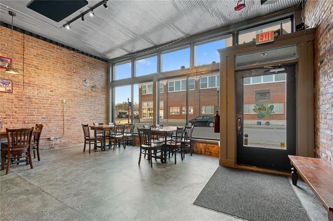 Entrance on Bar Side | Image 25