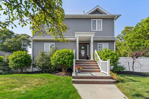 80 Central Blvd, Merrick, NY, 11566-3723 | Card Image