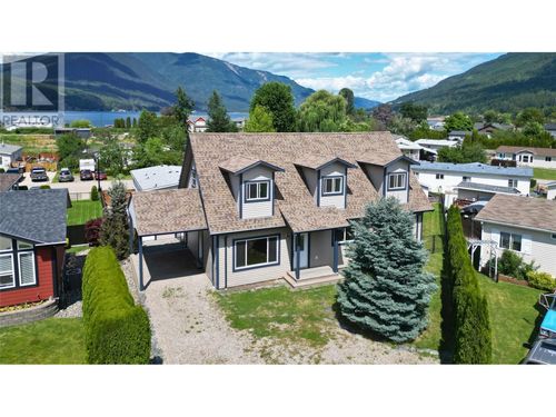 7281 46 St Ne, Salmon Arm, BC, V1E1Y6 | Card Image
