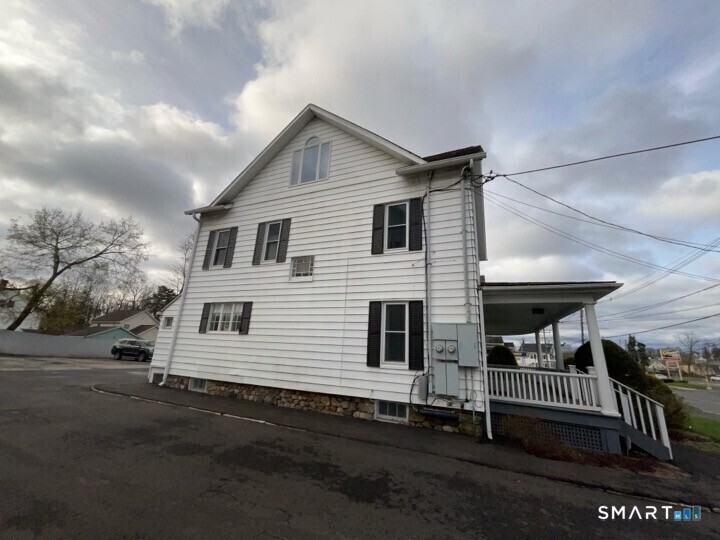 Commercial Lease in Danbury