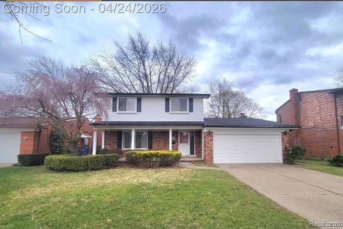 3458 Common Rd, Warren, MI, 48092-3317 | Card Image