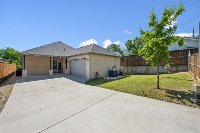 1827 Alabama Ave, House other with 4 bedrooms, 3 bathrooms and null parking in Dallas TX | Image 25