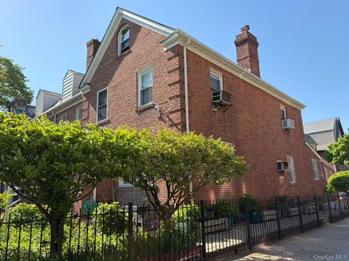 71-09 34th Avenue, New York, NY, 11372 | Card Image