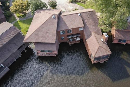 8 Northlake Cir, Peachtree City, GA, 30269-1412 | Card Image