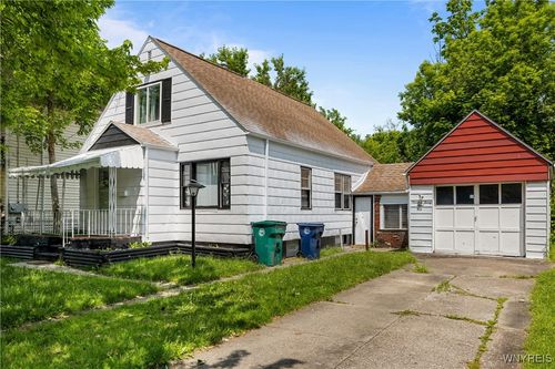 1934 Welch Ave, Niagara Falls, NY, 14303-1718 | Card Image