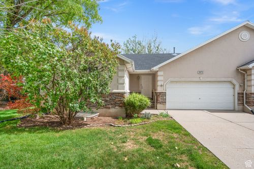 2071 S 400 E, Kaysville, UT, 84037-4012 | Card Image