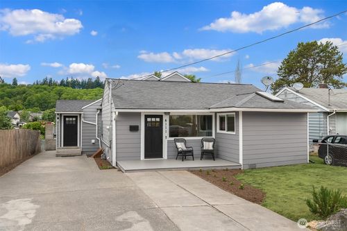 4111 Renton Ave S, Seattle, WA, 98108-1644 | Card Image