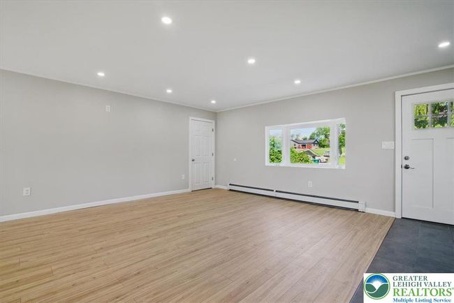 Dining | Image 15