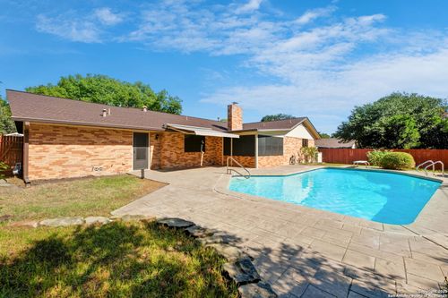 3006 Renker Dr, San Antonio, TX, 78217-3935 | Card Image